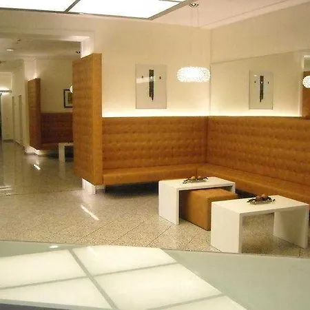 Отель Stadtoase Kolping 3*