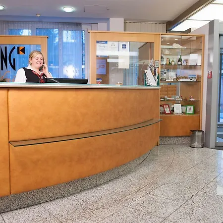 Stadtoase Kolping מלון 3*