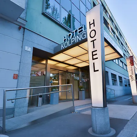 호텔 Stadtoase Kolping 3*